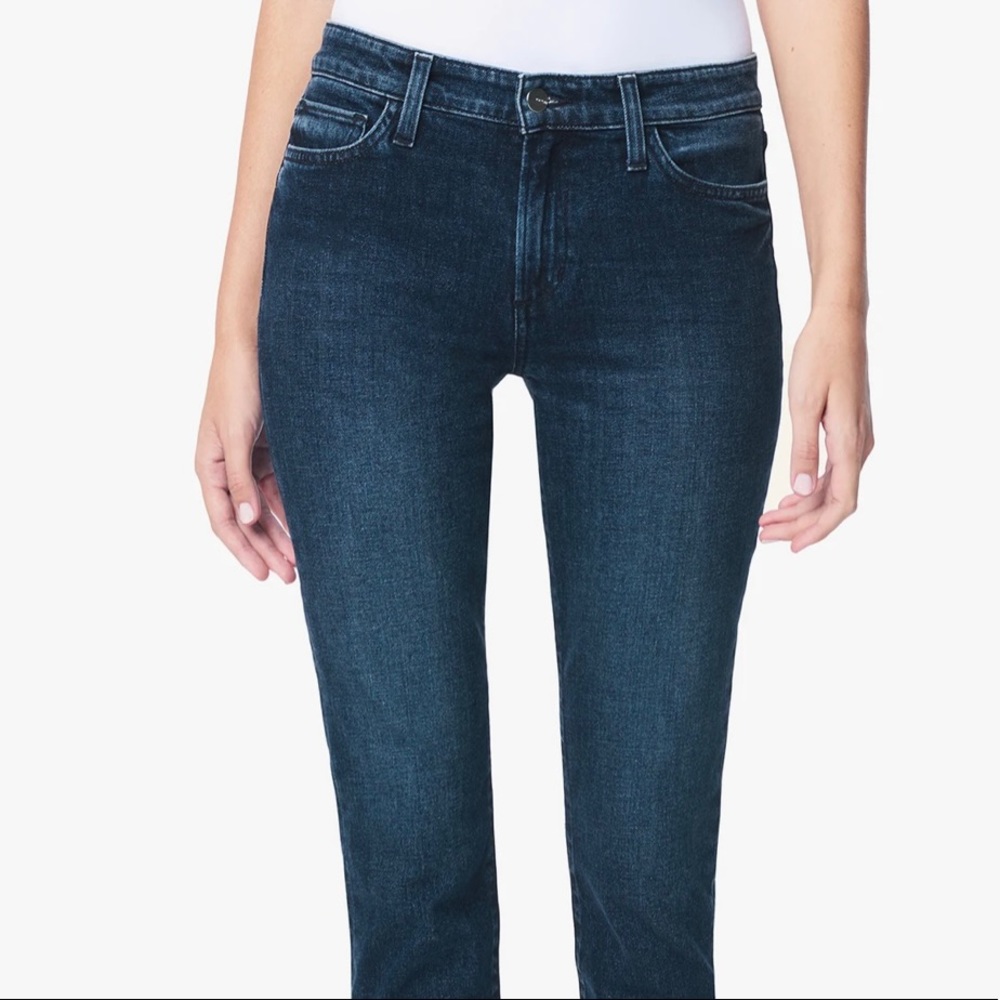 Joe’s Jeans NWT The Lara Mid Rise Cigarette Jeans